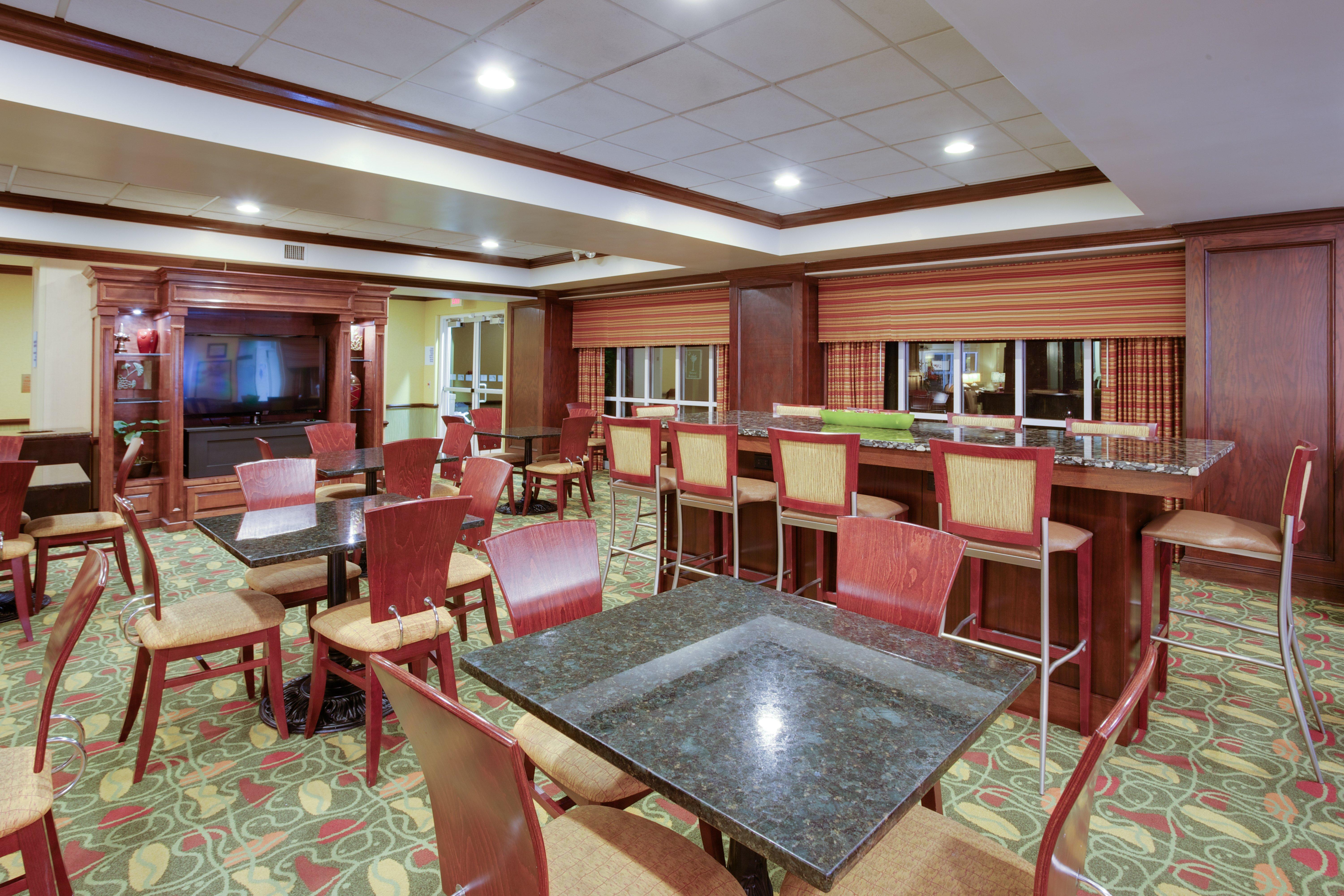 Holiday Inn Express Hotel & Suites Charleston-Ashley Phosphate By Ihg Норт-Чарлстон Екстер'єр фото