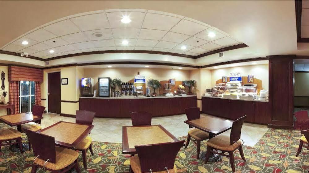Holiday Inn Express Hotel & Suites Charleston-Ashley Phosphate By Ihg Норт-Чарлстон Екстер'єр фото